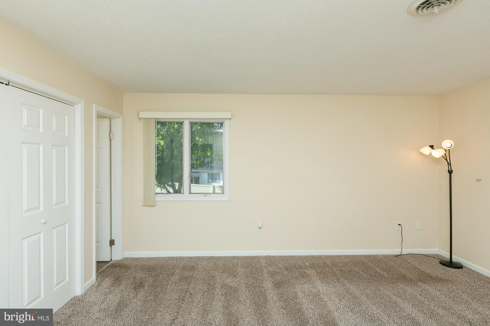 CREEKSIDE - Residential