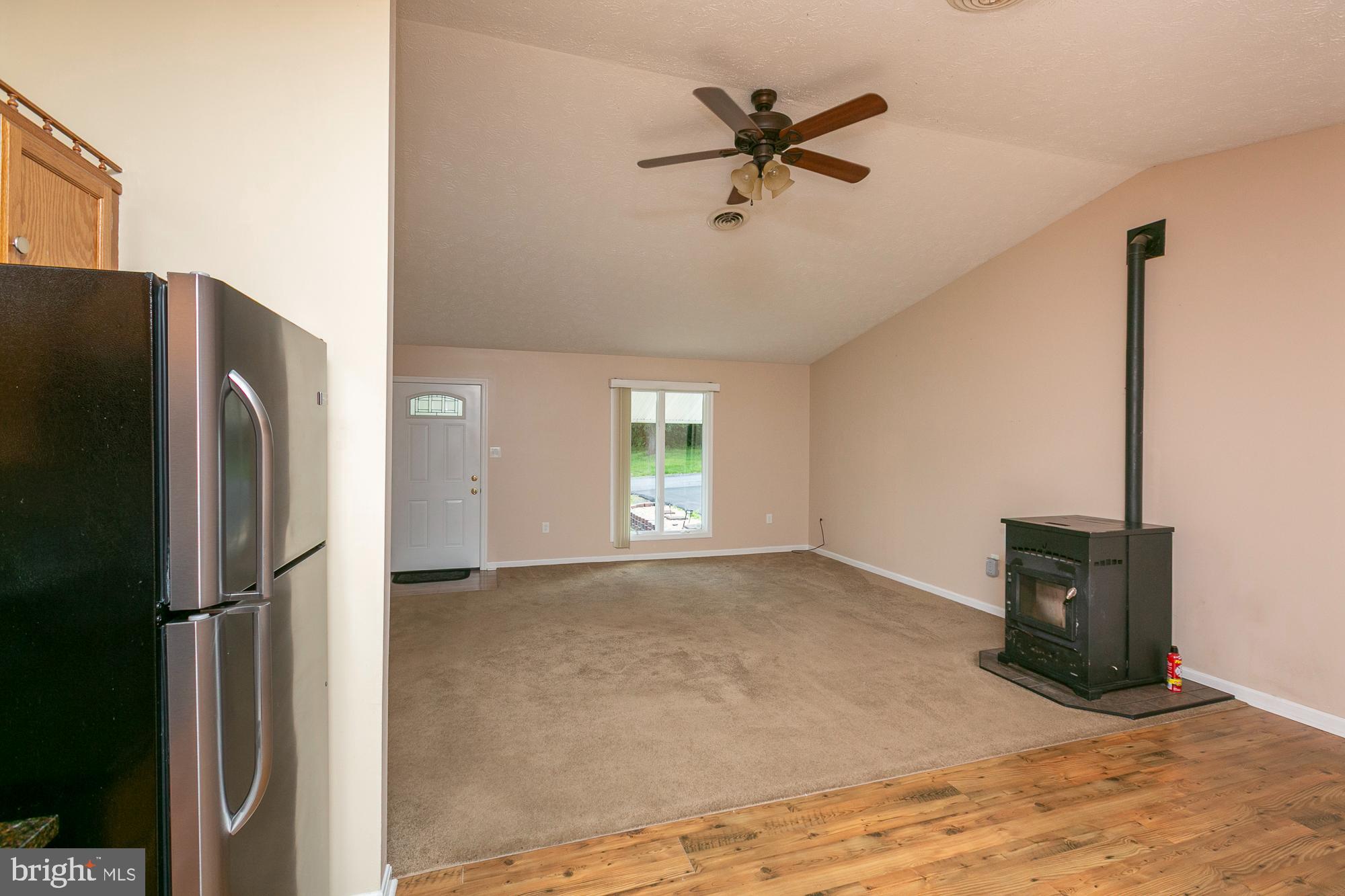 CREEKSIDE - Residential