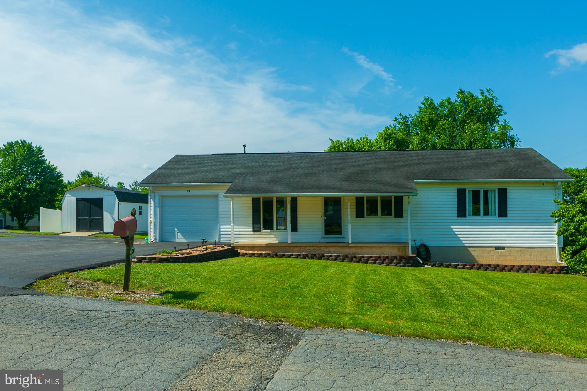 CREEKSIDE - Residential