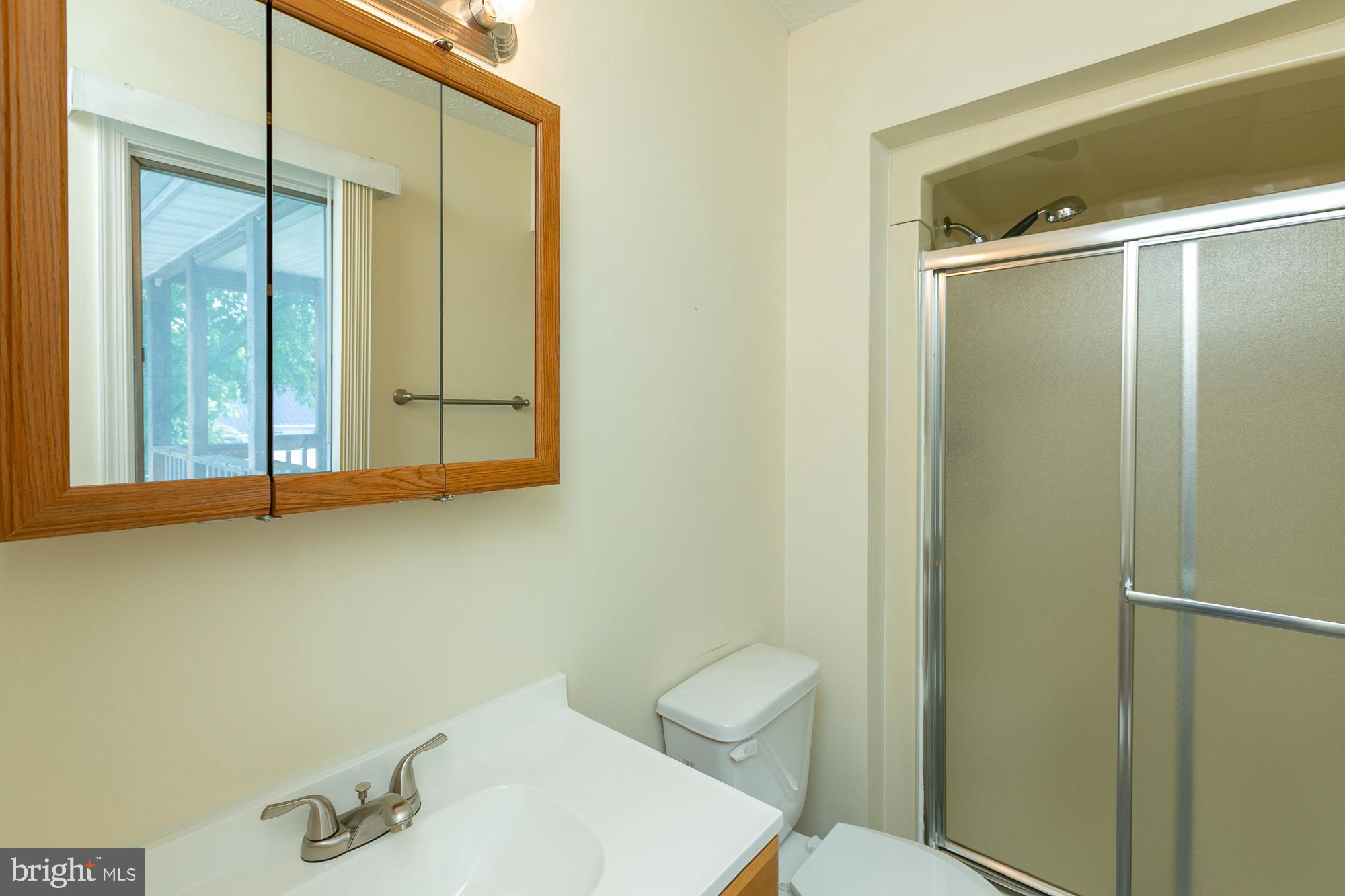 CREEKSIDE - Residential