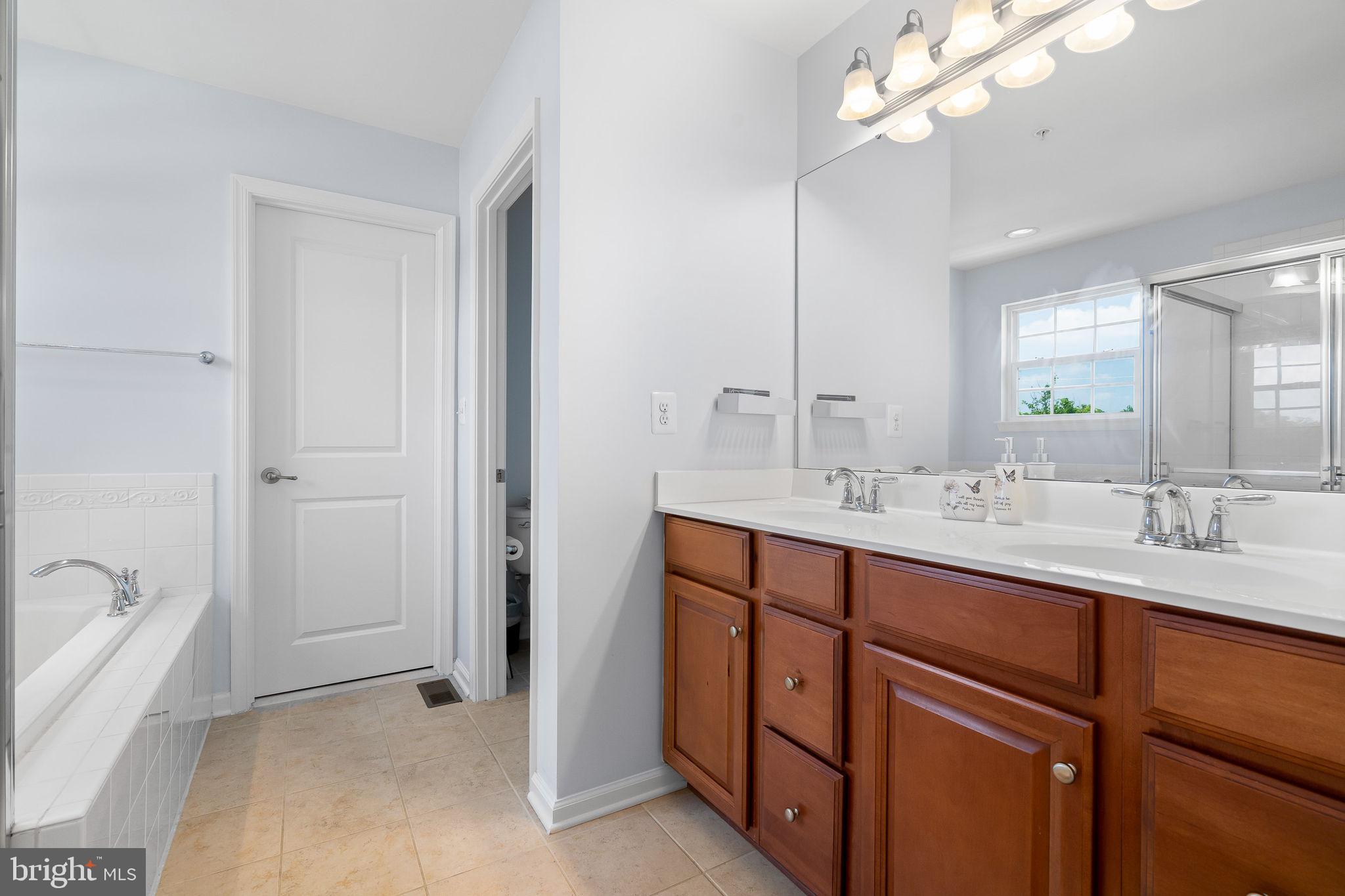 PLEASANT CHASE - Residential