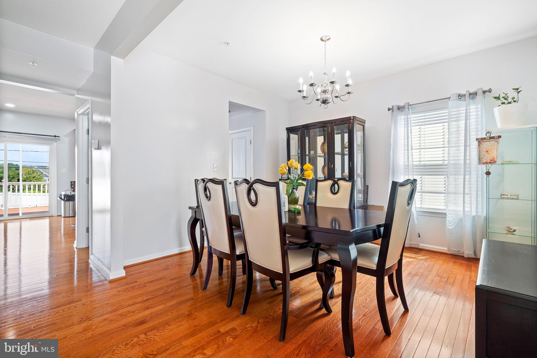 PLEASANT CHASE - Residential