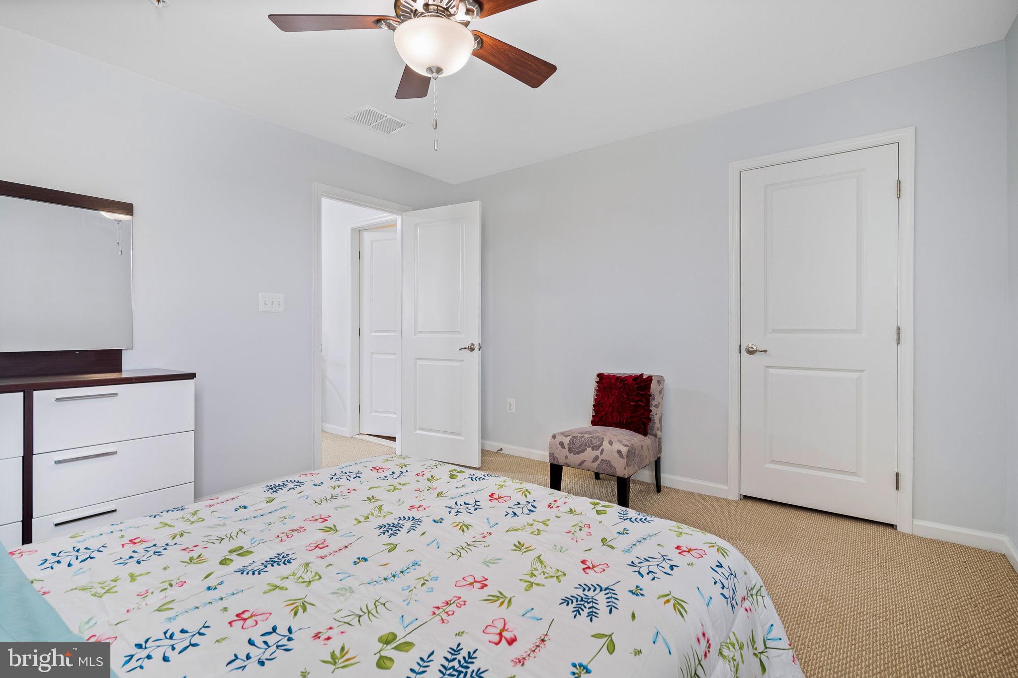 PLEASANT CHASE - Residential