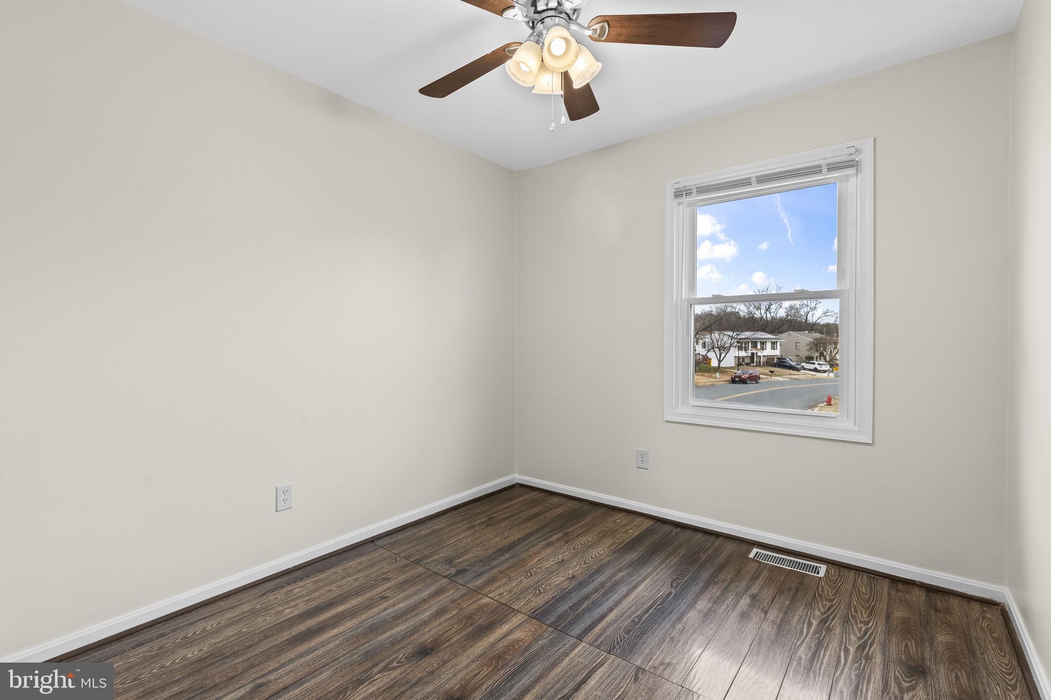 THE PROVINCES - Residential