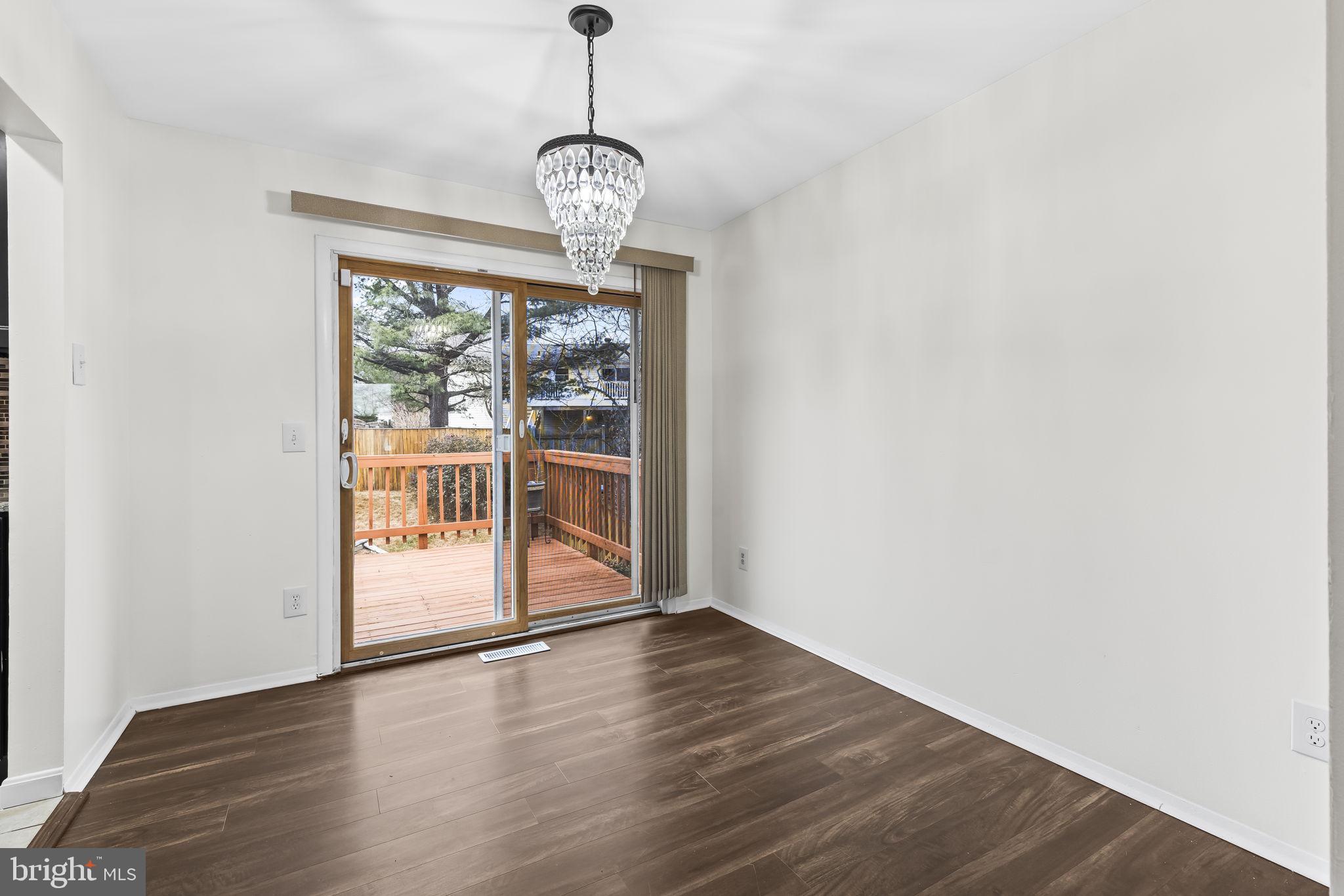 THE PROVINCES - Residential