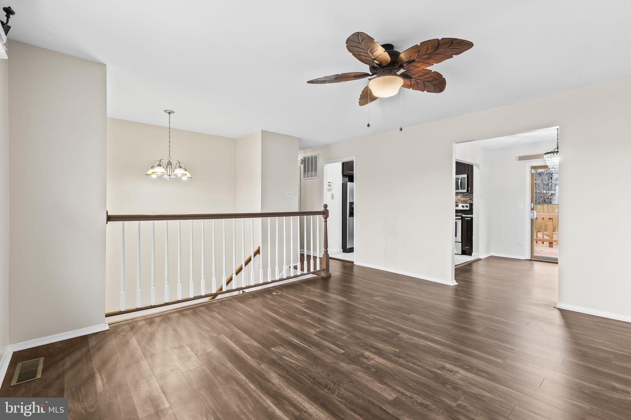 THE PROVINCES - Residential