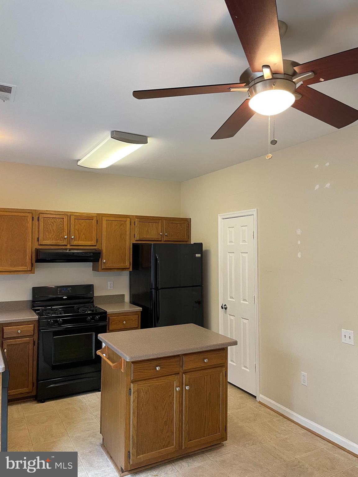 WOODSTONE - Residential Lease