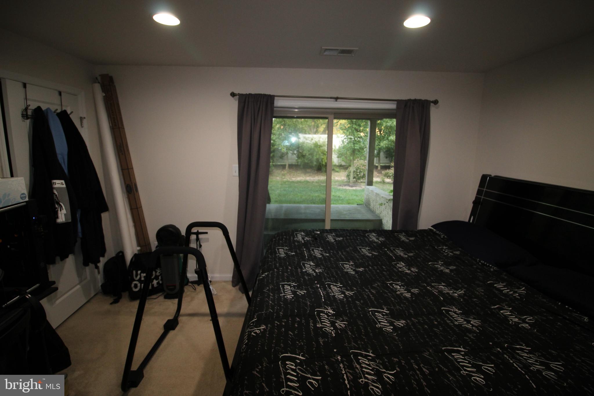 FIELDCREST GLEN - Residential