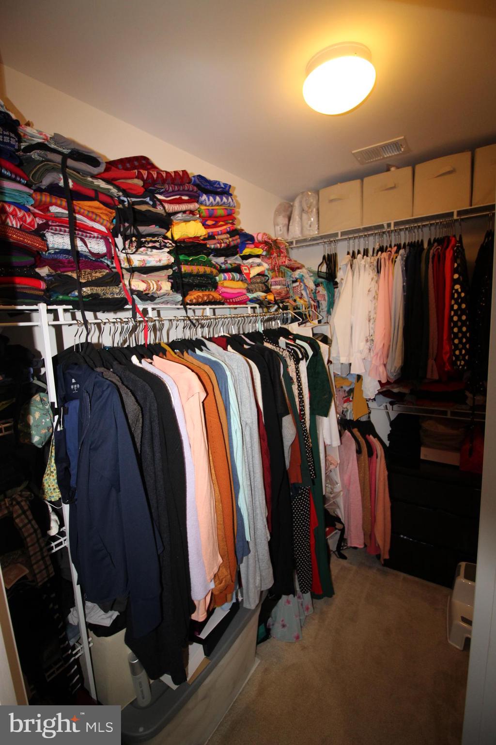 FIELDCREST GLEN - Residential