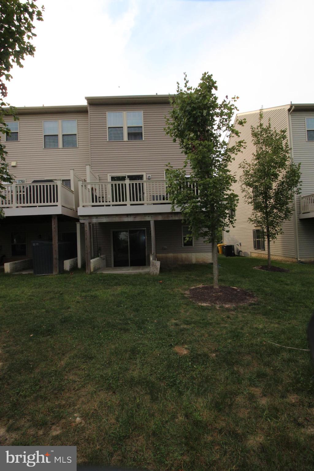 FIELDCREST GLEN - Residential