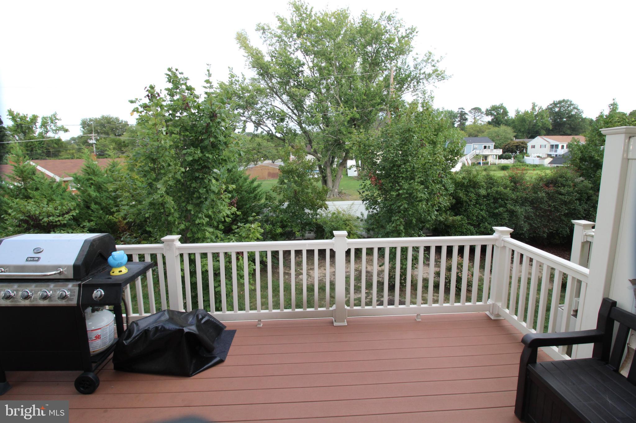 FIELDCREST GLEN - Residential