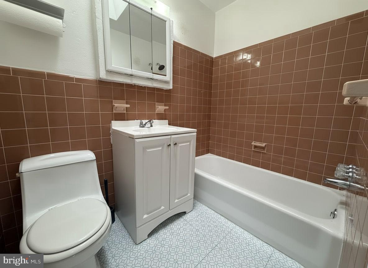 OVERBROOK PARK - Residential Income