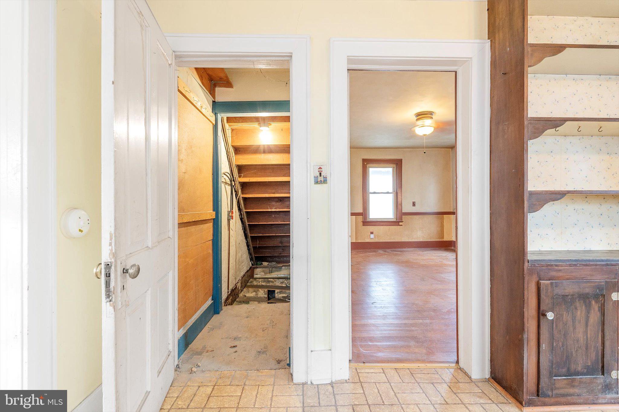 MARTINSBURG CORP - Residential