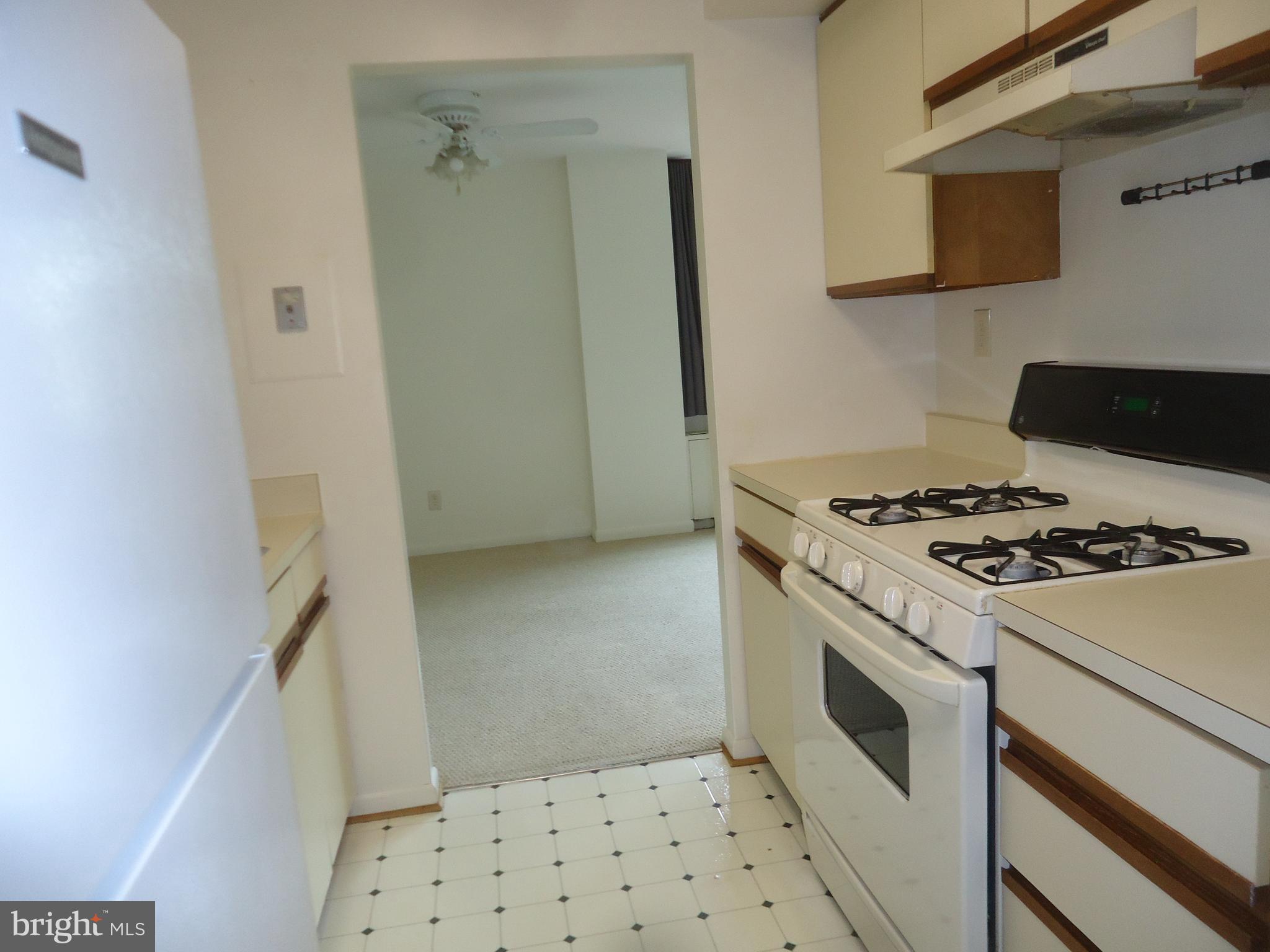 MADISON CONDOMINIUM - Residential