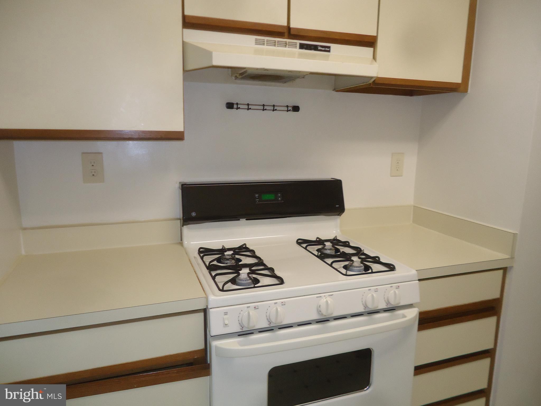 MADISON CONDOMINIUM - Residential