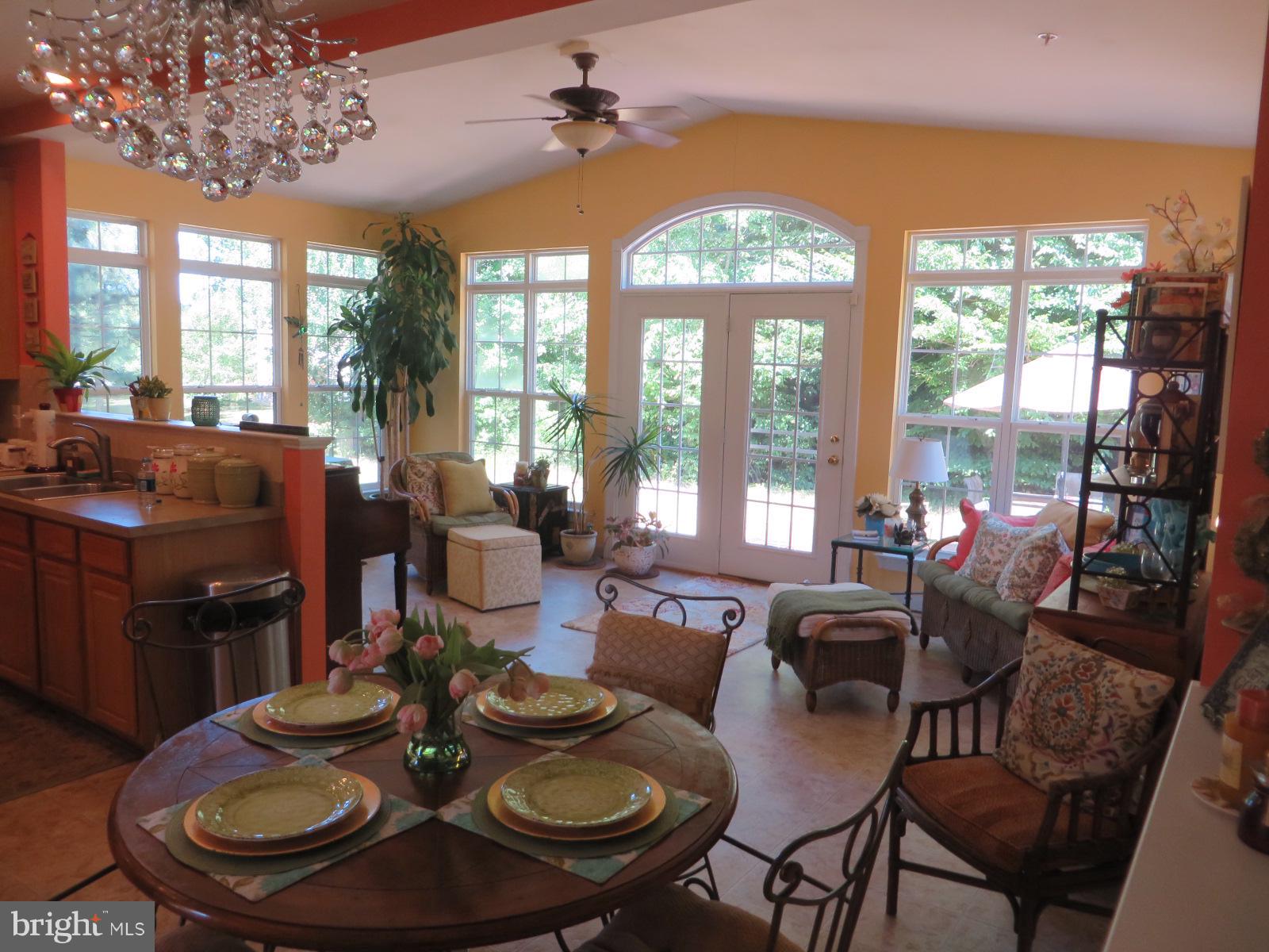 RUSTIC RIDGE-PLAT 1> - Residential