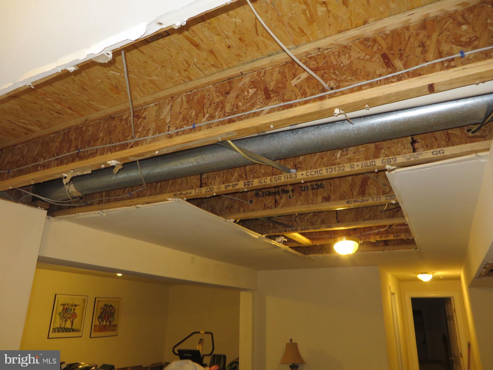 RUSTIC RIDGE-PLAT 1> - Residential