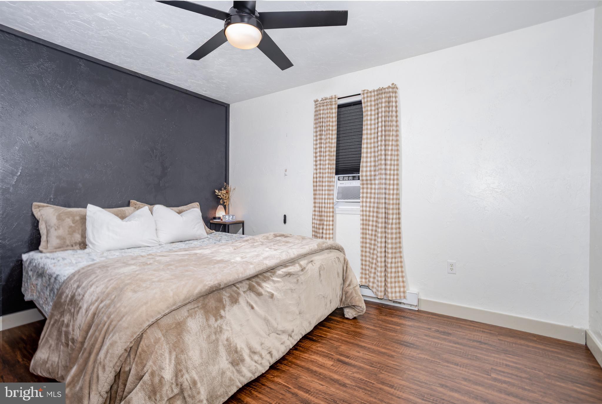 STEEPLE CHASE - Residential