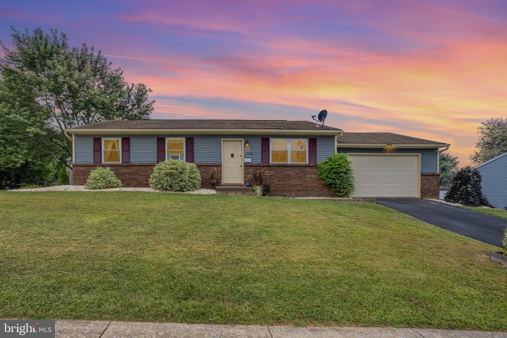 STEEPLE CHASE - Residential