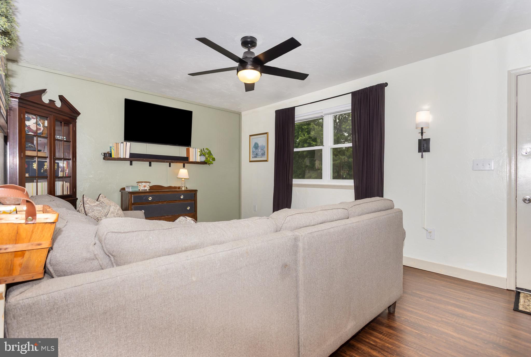 3756 FOX CHASE DRIVE