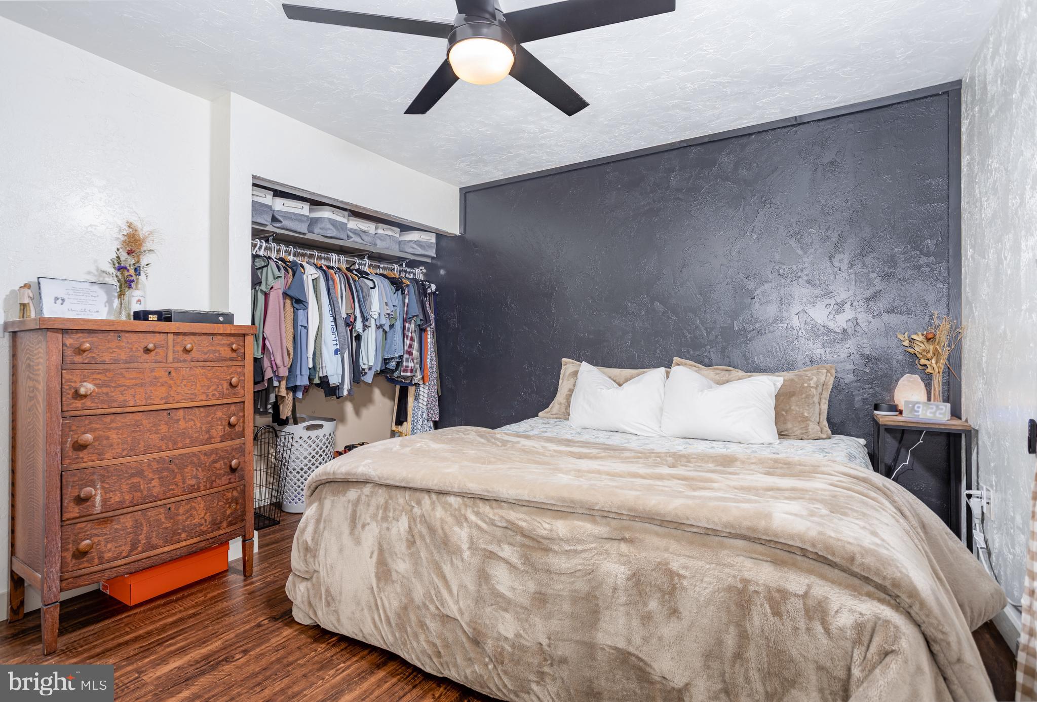 STEEPLE CHASE - Residential