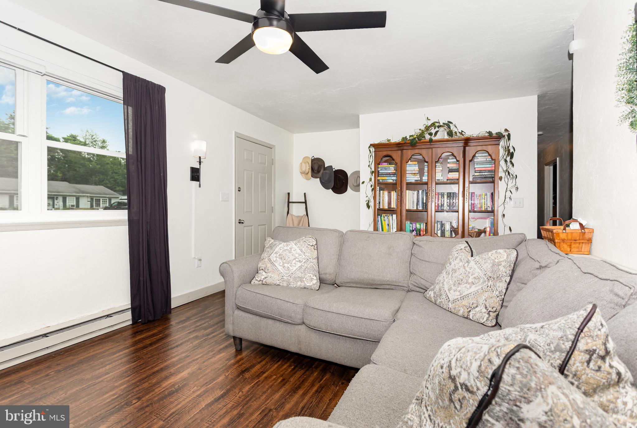 3756 FOX CHASE DRIVE