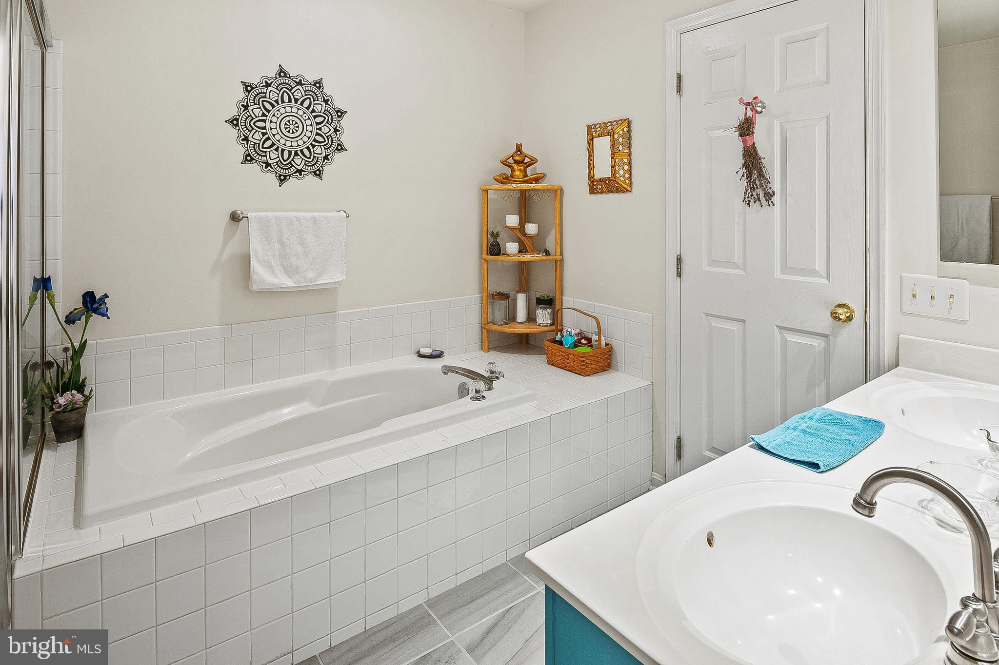 QUAIL RUN SOUTH - Residential