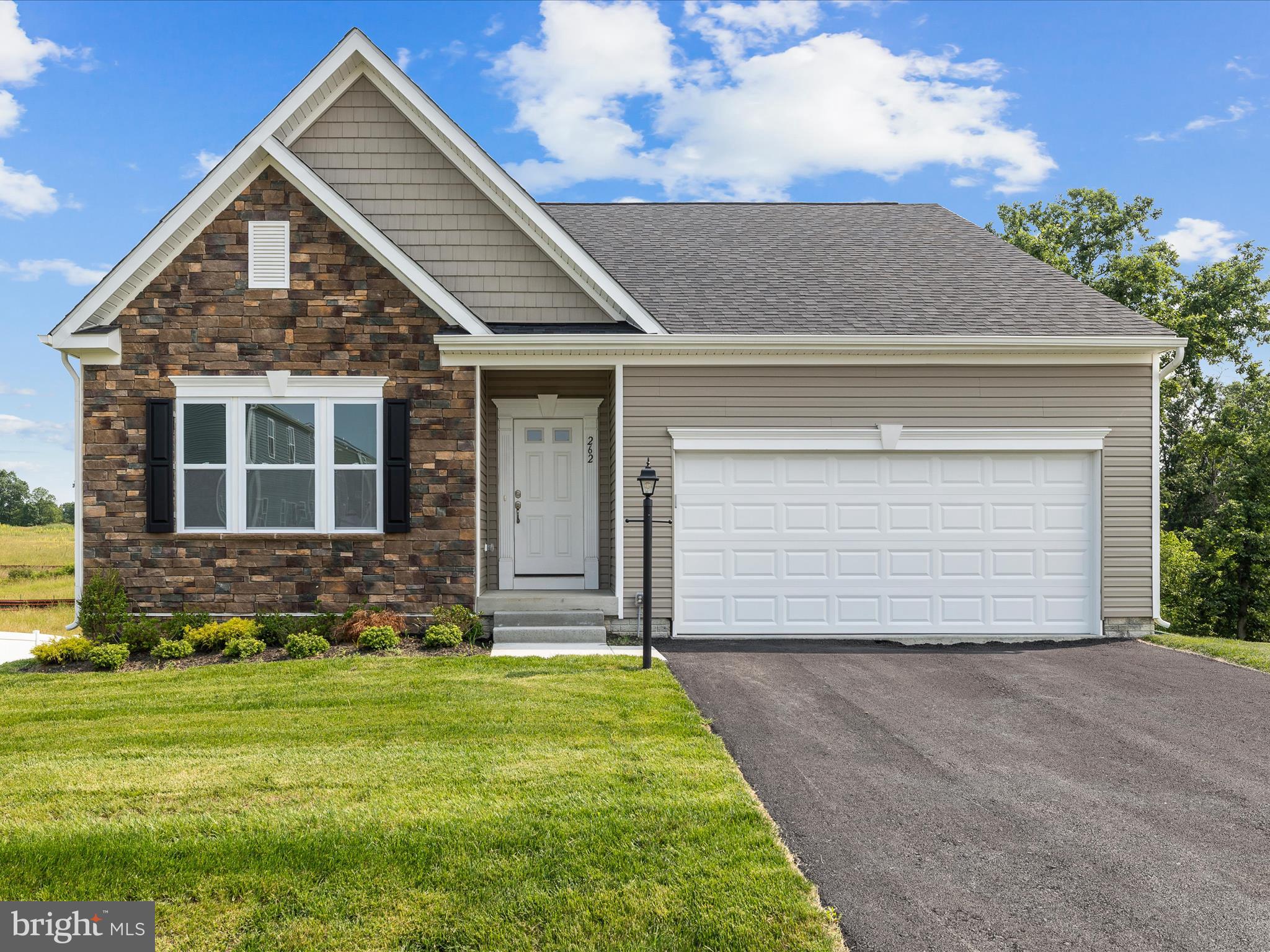 SOUTH BROOK - Residential