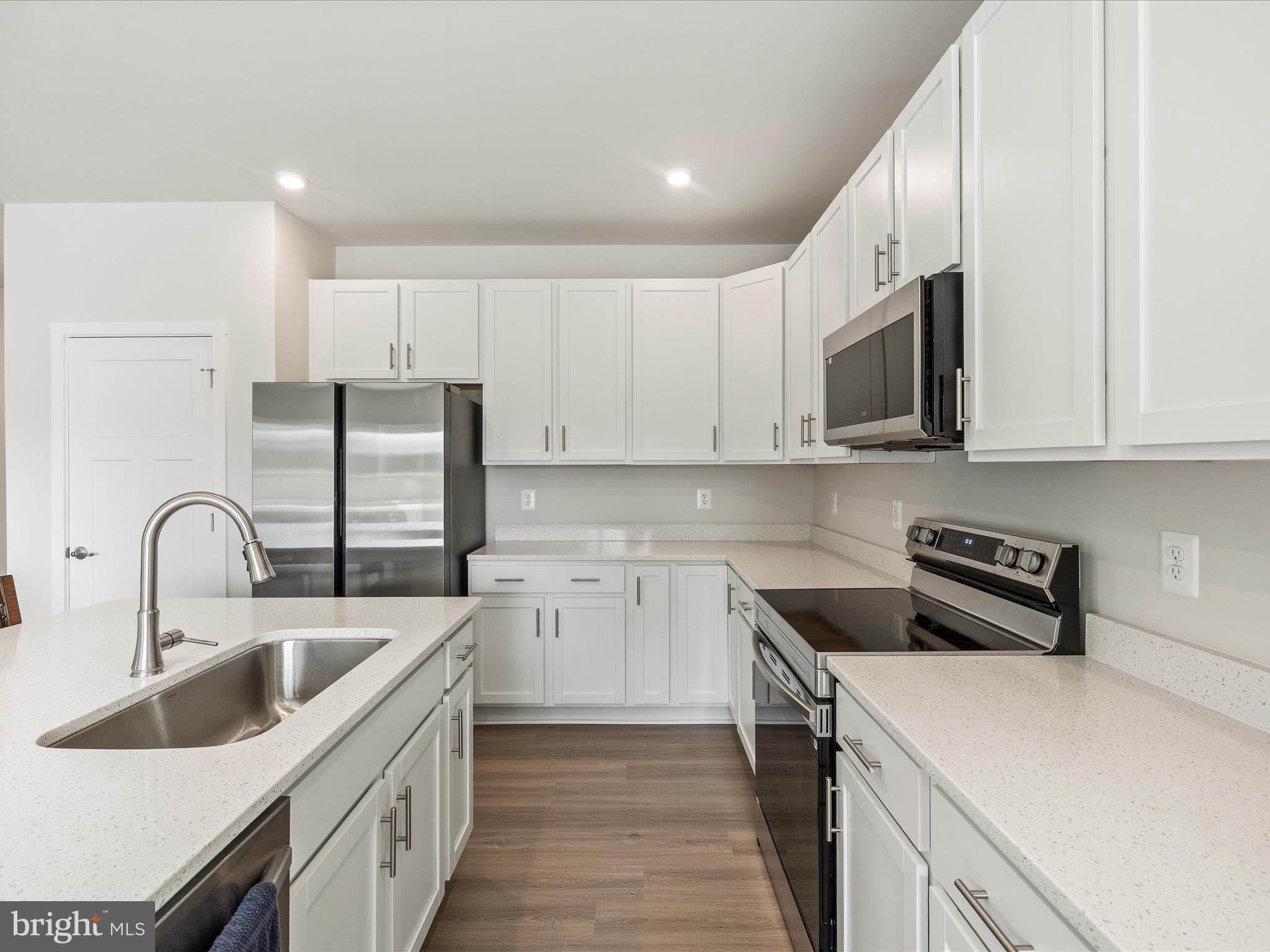 SOUTH BROOK - Residential