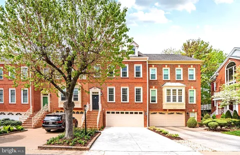 9957 Foxborough Circle, Rockville, MD MLS: MDMC2181144
