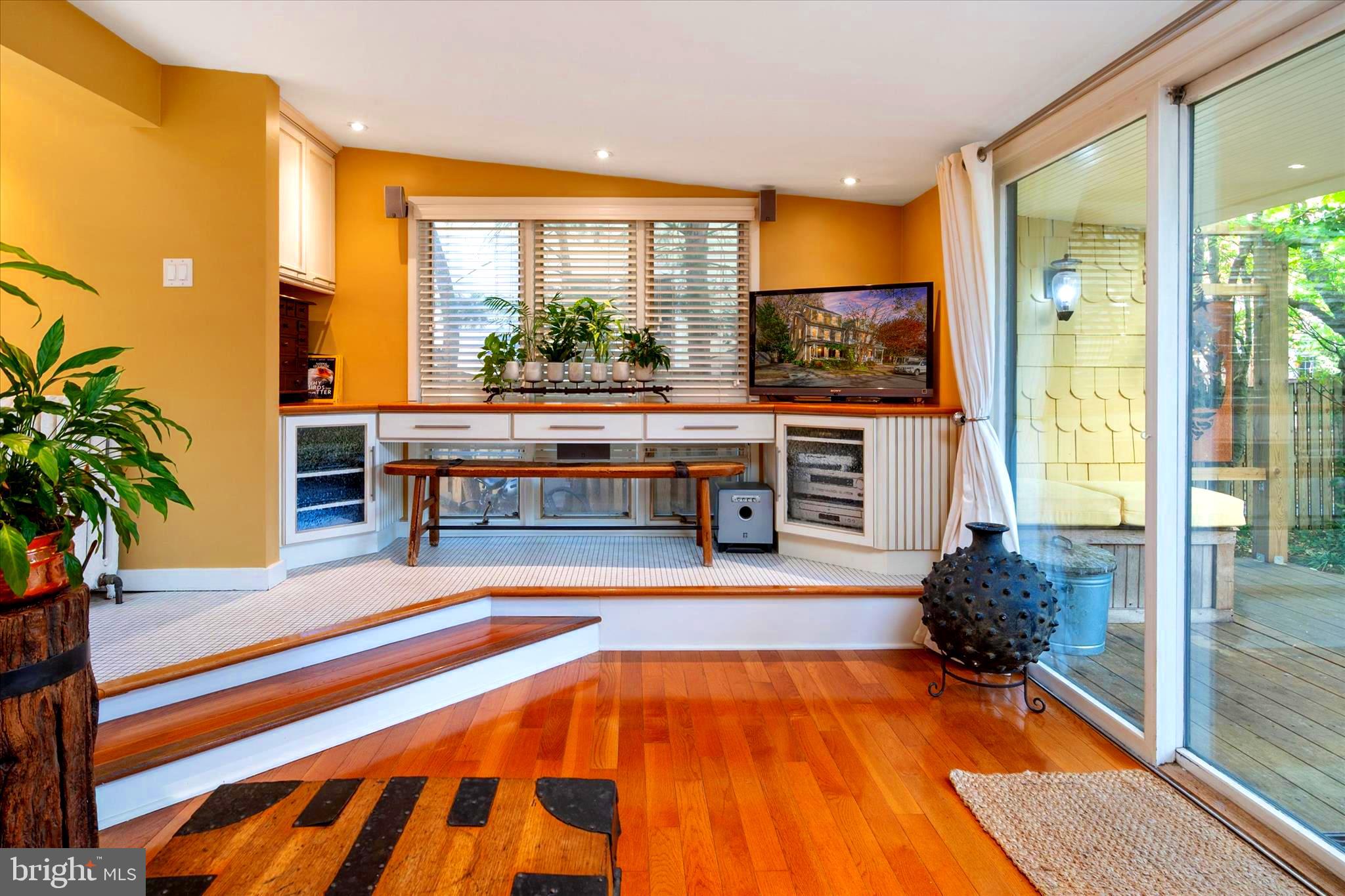 EASTPORT - Residential