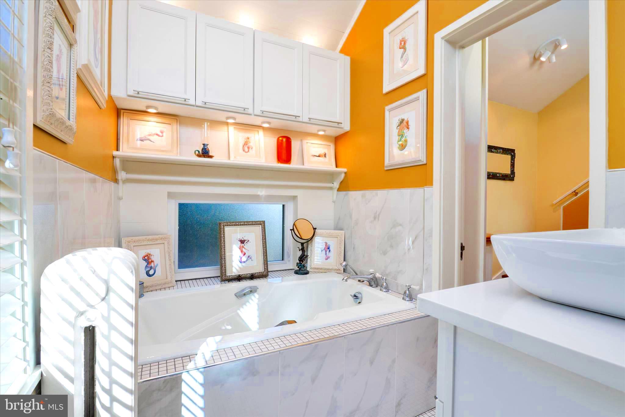 EASTPORT - Residential