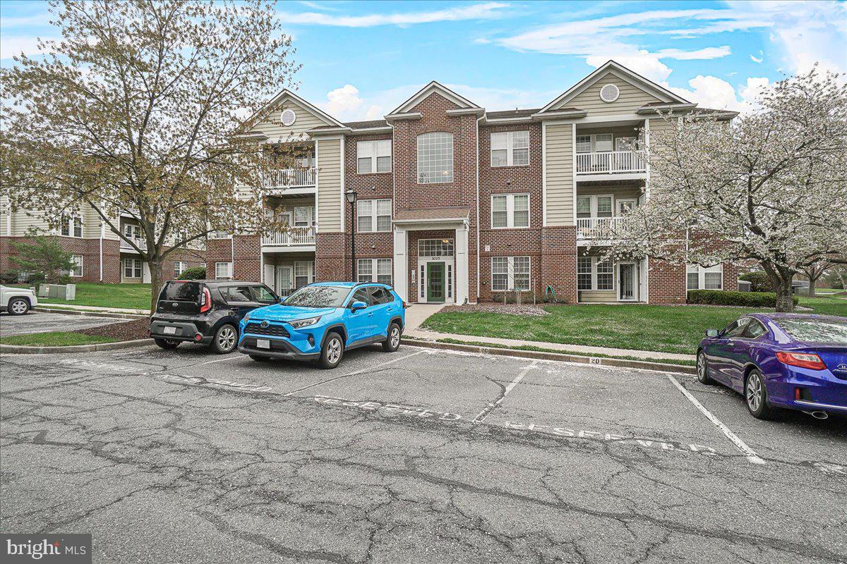 WATERSIDE - Residential