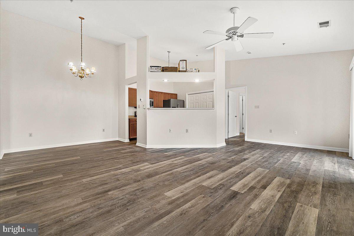 WATERSIDE - Residential