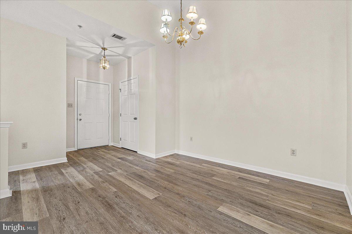 WATERSIDE - Residential