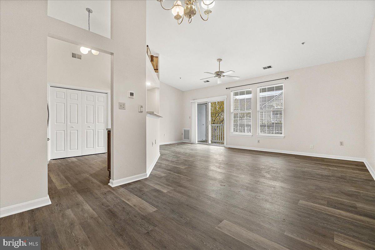 WATERSIDE - Residential