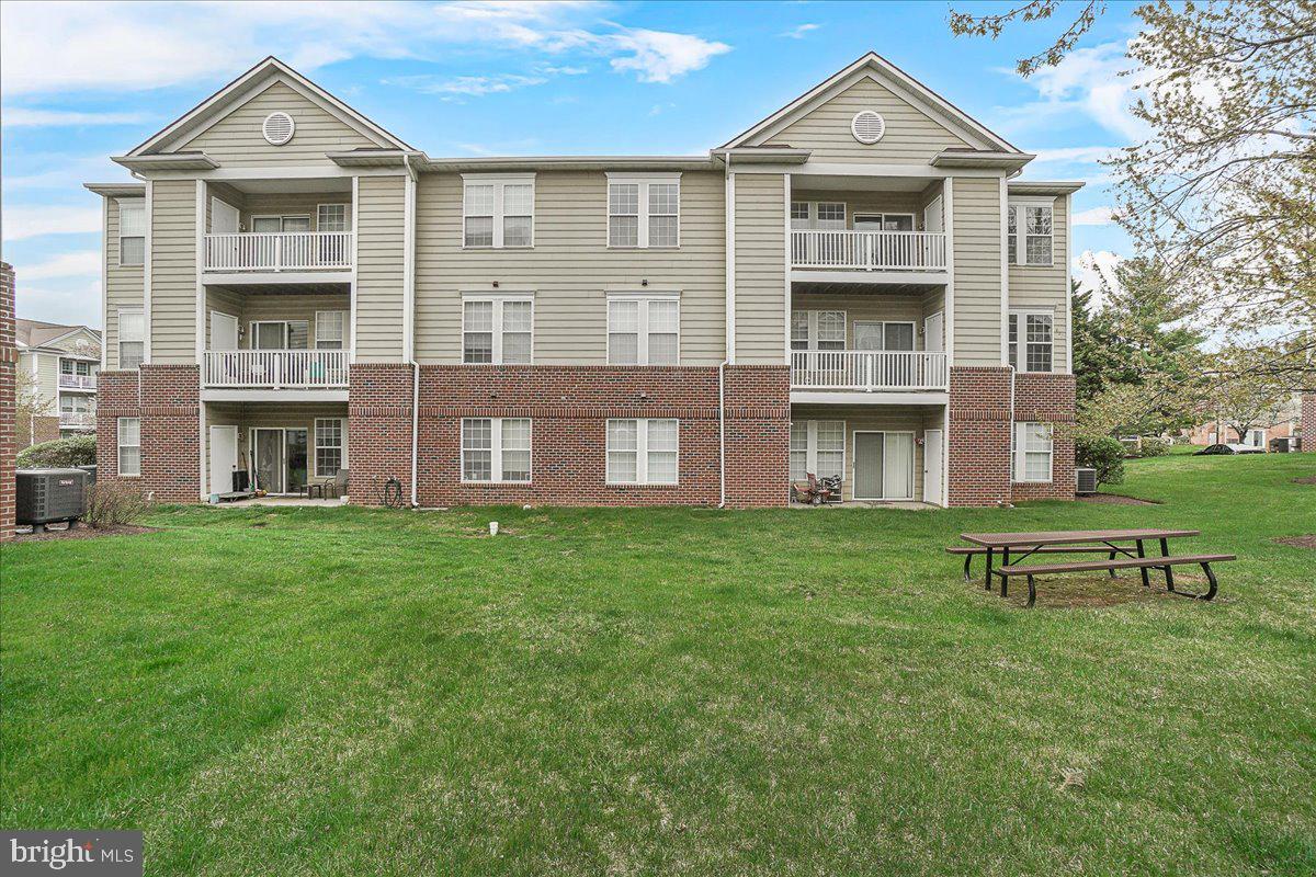 WATERSIDE - Residential