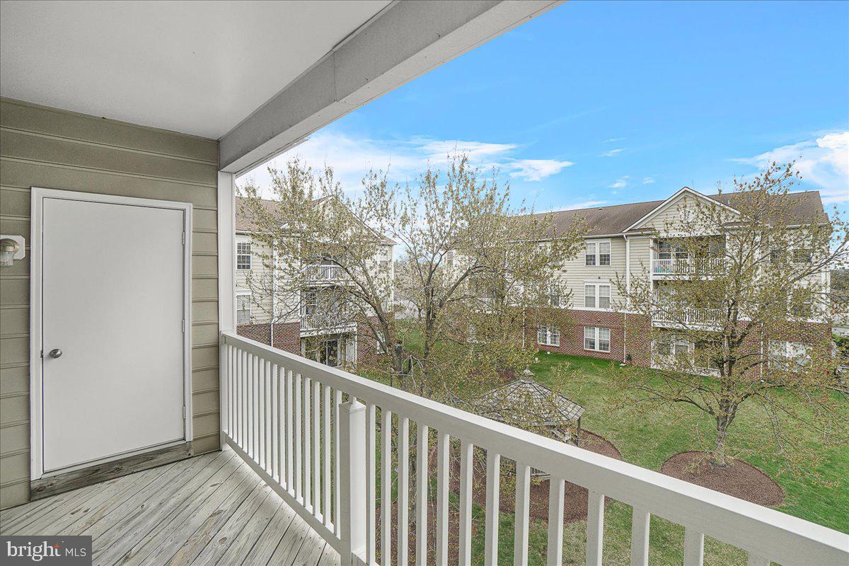 WATERSIDE - Residential