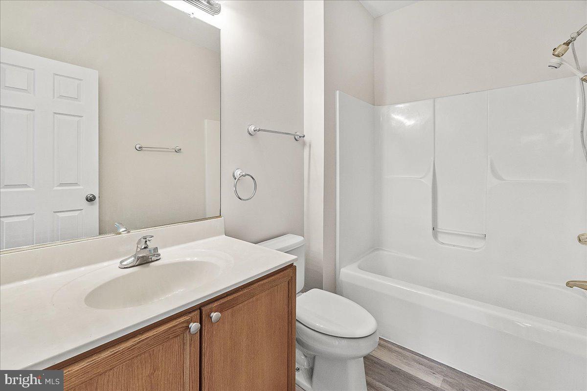 WATERSIDE - Residential