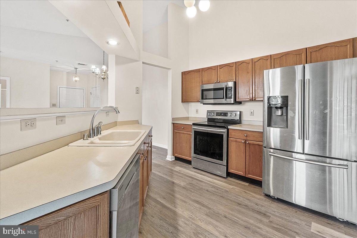 WATERSIDE - Residential