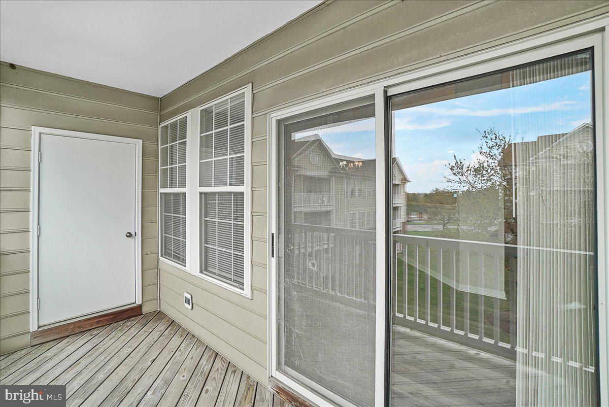 WATERSIDE - Residential