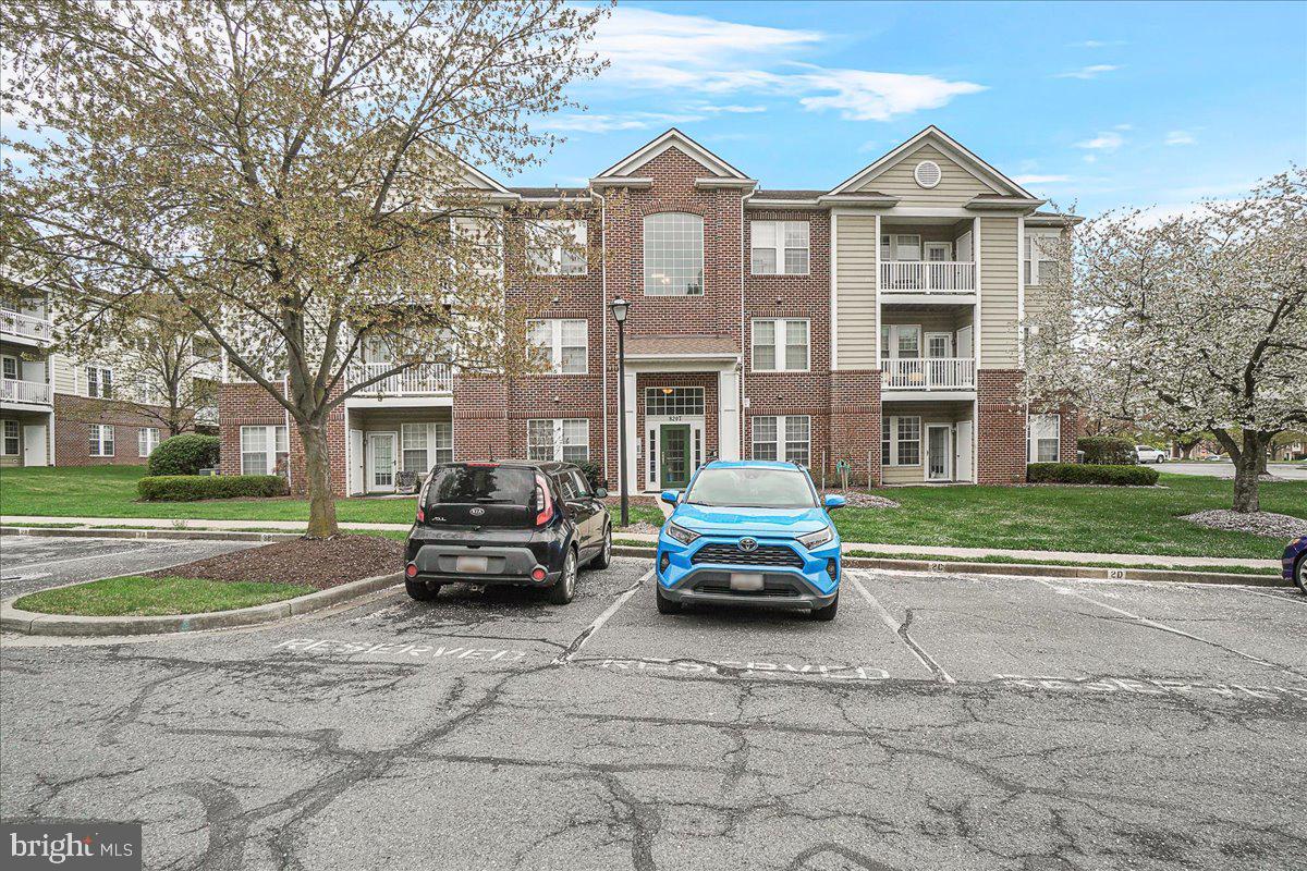 WATERSIDE - Residential