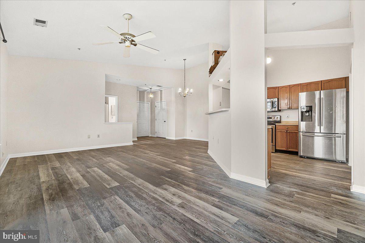 WATERSIDE - Residential