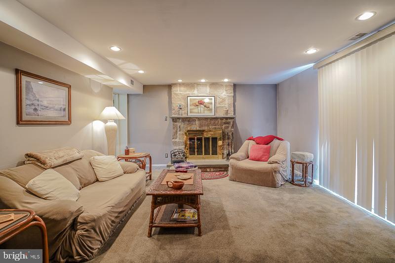 PINE VALLEY - Residential