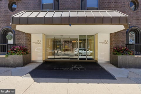 Condo For Sale - 2018 Walnut Street #23EF<br/> PHILADELPHIA, PA 19103