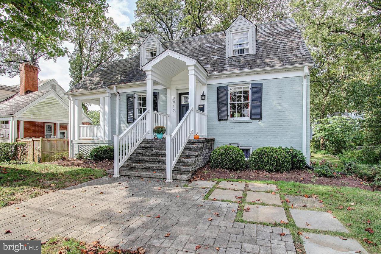 COUNTRY CLUB PARK - Residential Lease