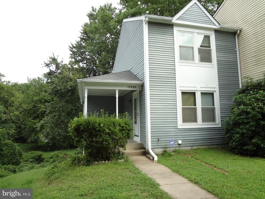 Location, location, location and great price for this end unit 3 level town home. Convenient to Rt 1, 1-95 and Stone Bridge plaza. Brand new roof, new paint. Newer HVAC, vinyl replacement windows, remodeled kitchen, deck just power washed and security system. Great as an investment property or buy it for yourself. Park in #574 (2 spots)