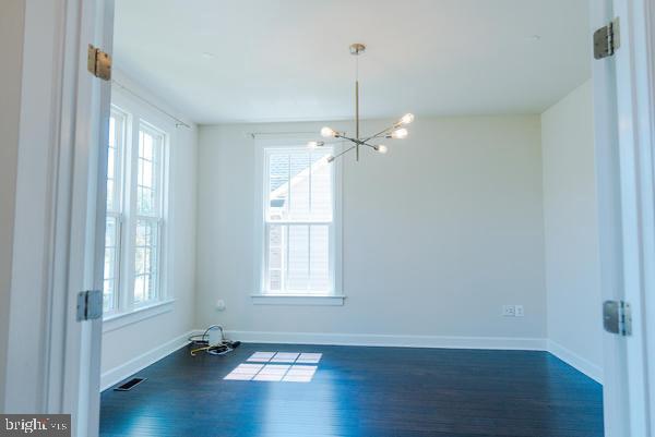 OAK CREEK CLUB - Residential Lease