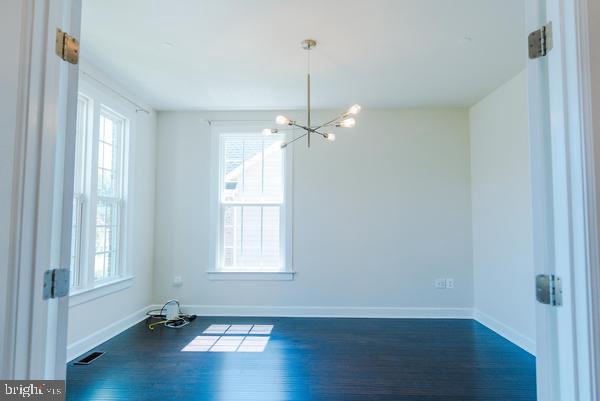 OAK CREEK CLUB - Residential Lease