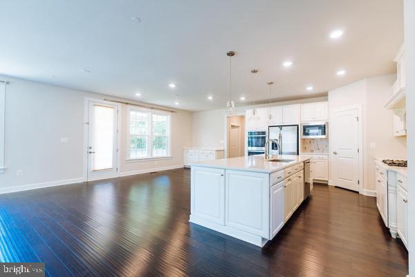 OAK CREEK CLUB - Residential Lease